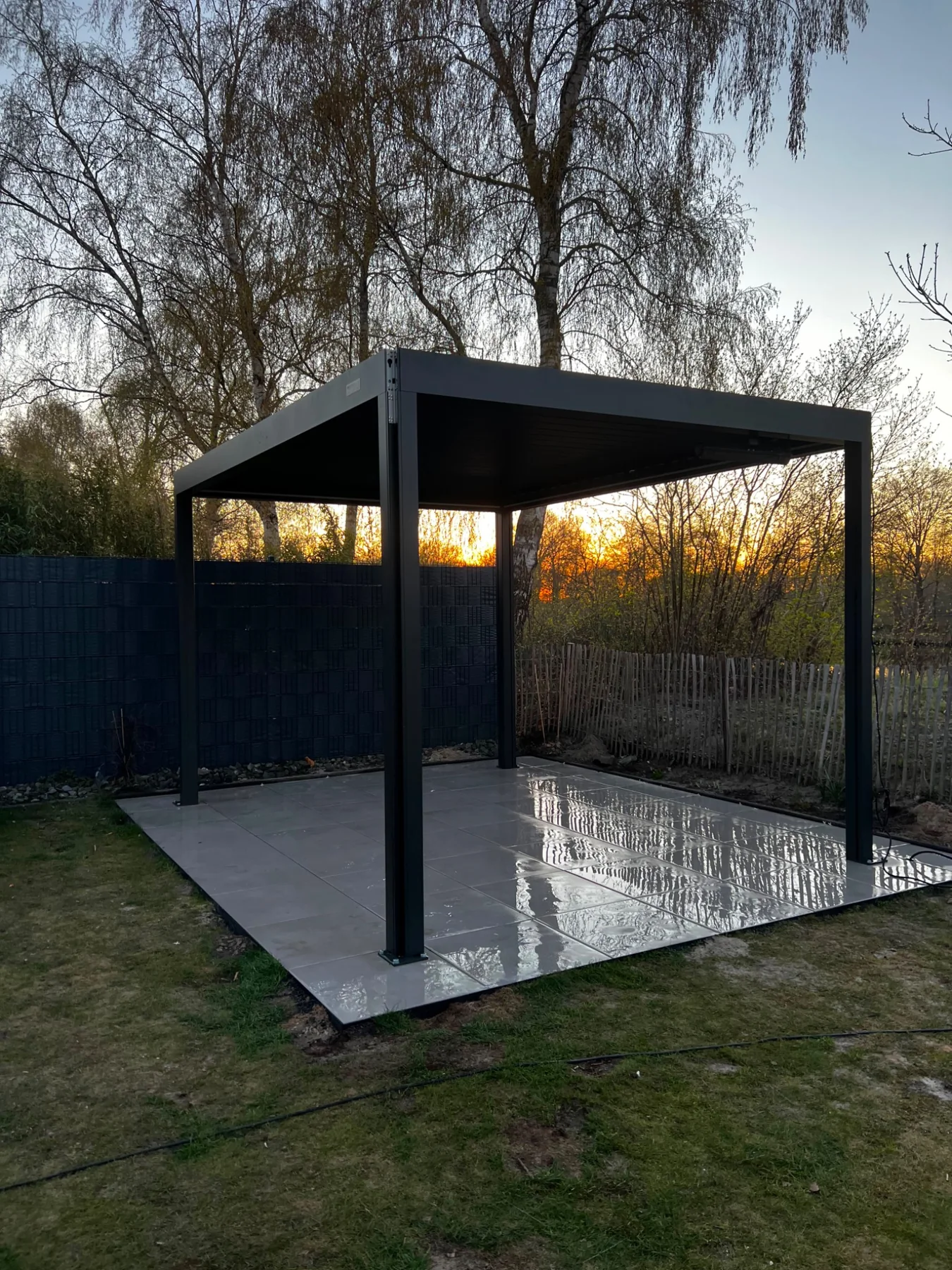 Aufbauphase der Pergola